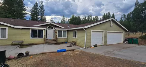 625 Day Rd, Mcarthur, CA 96056