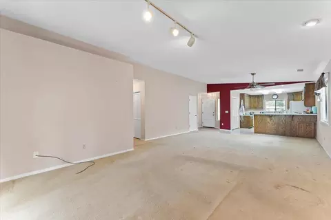 2068 Lazare Path, Redding, CA 96001 photo 8