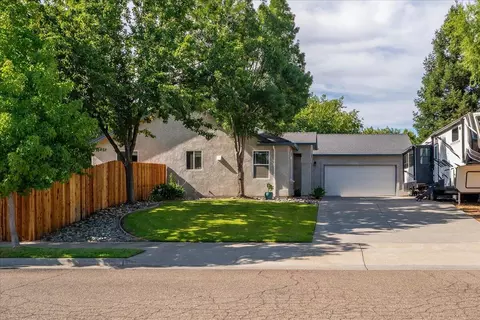 1810 Morning Star Ct, Red Bluff, CA 96080 photo 2