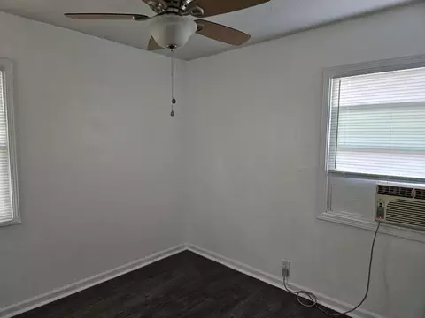Bedroom - 1055 South St, Redding, CA 96001 photo 1 of 1