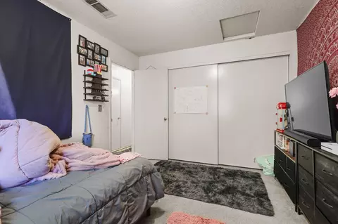 Bedroom - 2520 Jason Ct, Anderson, CA 96007 photo 2 of 7
