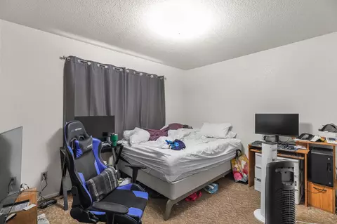 Bedroom - 2520 Jason Ct, Anderson, CA 96007 photo 6 of 7