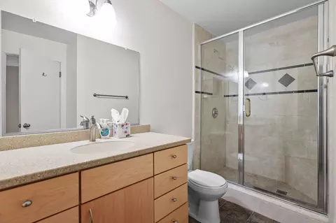 Bath - 1826 Del Mar Ave, Redding, CA 96003 photo 1 of 2