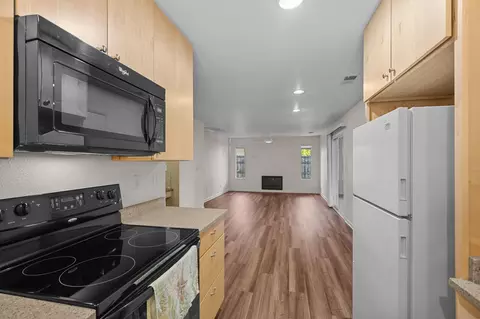 Kitchen - 1826 Del Mar Ave, Redding, CA 96003 photo 2 of 2