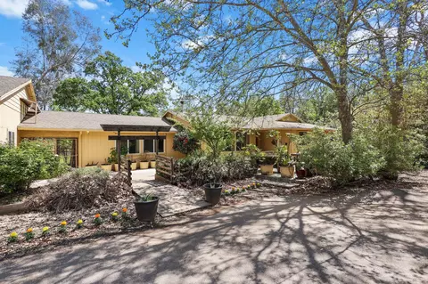 7741 Placer Rd, Redding, CA 96001