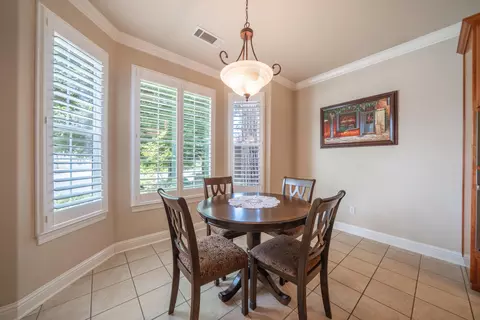 619 Casa Buena St, Redding, CA 96003 photo 18