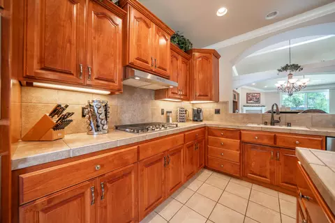 619 Casa Buena St, Redding, CA 96003 photo 14