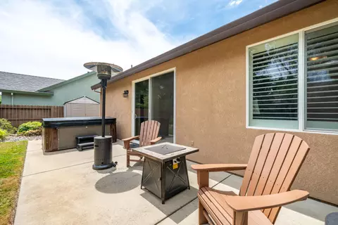 619 Casa Buena St, Redding, CA 96003 photo 38