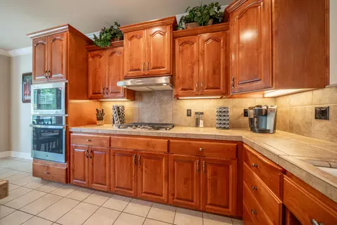 619 Casa Buena St, Redding, CA 96003 photo 13