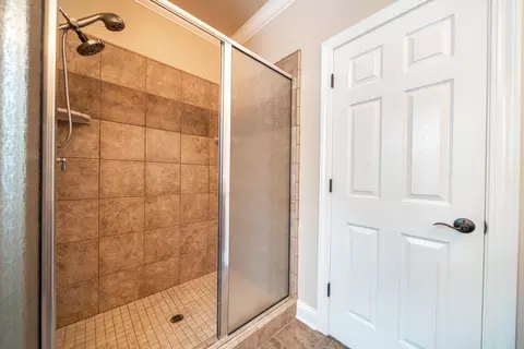 619 Casa Buena St, Redding, CA 96003 photo 31