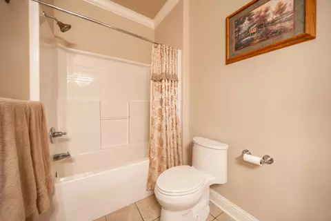 619 Casa Buena St, Redding, CA 96003 photo 25