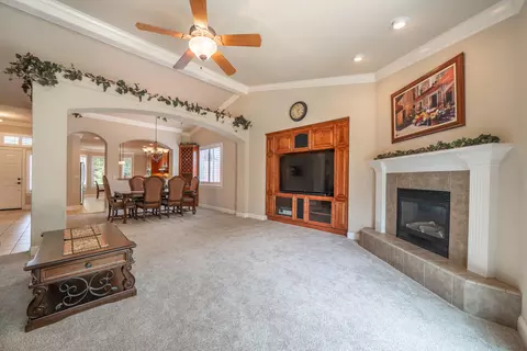 619 Casa Buena St, Redding, CA 96003 photo 8
