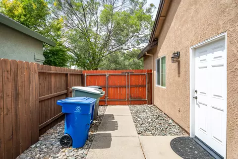 619 Casa Buena St, Redding, CA 96003 photo 51