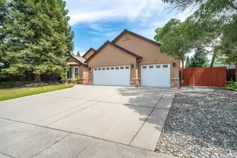 619 Casa Buena St, Redding, CA 96003 photo 59