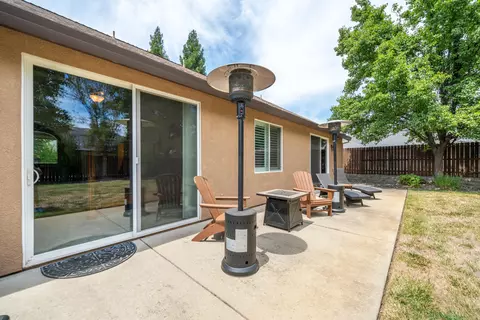 619 Casa Buena St, Redding, CA 96003 photo 37