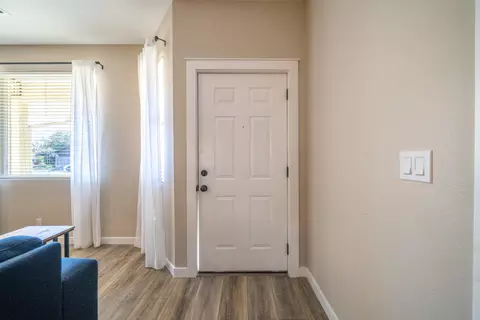 896 Fountain Cir, Redding, CA 96003 photo 6