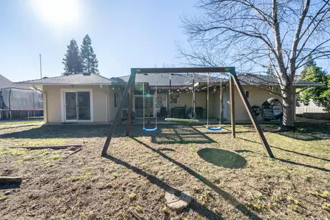 896 Fountain Cir, Redding, CA 96003 photo 41