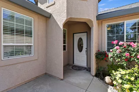Entry Way - 3776 Mario Ave, Redding, CA 96001 photo 1 of 1