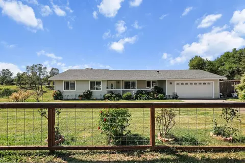 7102 Bohn Blvd, Anderson, CA 96007