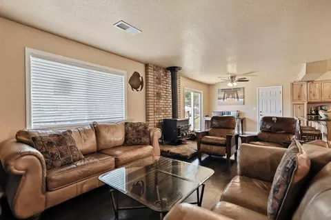 7102 Bohn Blvd, Anderson, CA 96007 photo 6