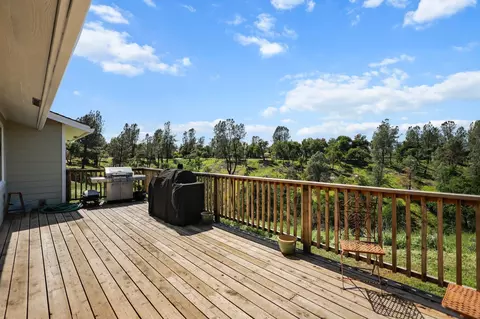 7102 Bohn Blvd, Anderson, CA 96007 photo 3