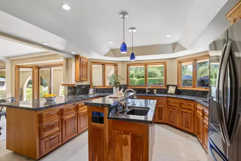 Kitchen - 2535 Phil Ct, Redding, CA 96002 photo 3 of 5