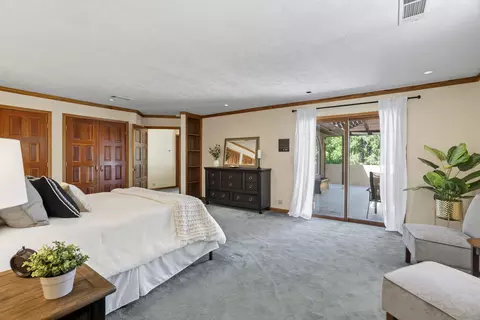 Bedroom - 2535 Phil Ct, Redding, CA 96002 photo 3 of 7