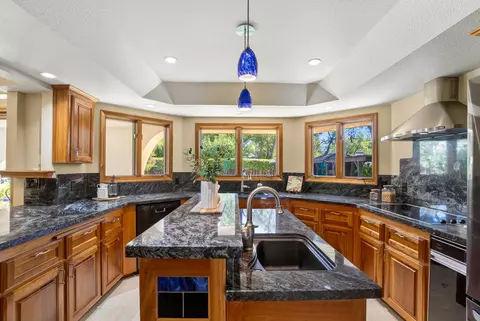 Kitchen - 2535 Phil Ct, Redding, CA 96002 photo 2 of 5