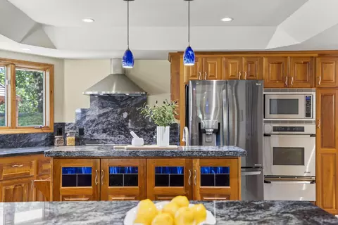Kitchen - 2535 Phil Ct, Redding, CA 96002 photo 5 of 5
