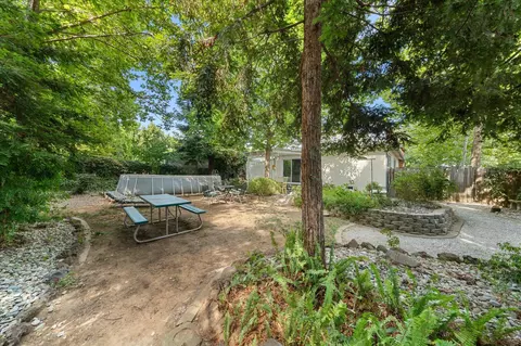 Exterior - 2986 Yana Ave, Redding, CA 96002 photo 10 of 18