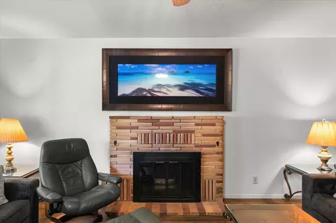 Living - 2986 Yana Ave, Redding, CA 96002 photo 3 of 3