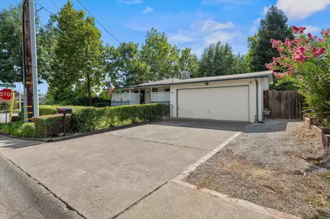 Exterior - 2986 Yana Ave, Redding, CA 96002 photo 15 of 18