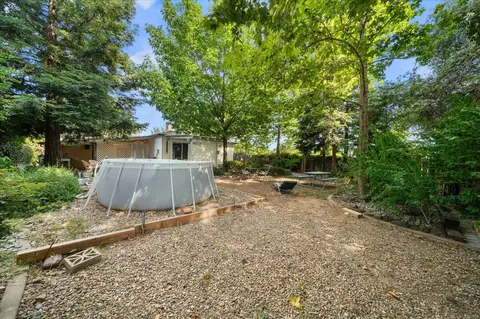 Exterior - 2986 Yana Ave, Redding, CA 96002 photo 9 of 18