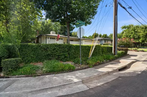 Exterior - 2986 Yana Ave, Redding, CA 96002 photo 16 of 18