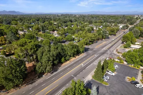 View/Area - 2986 Yana Ave, Redding, CA 96002 photo 8 of 8