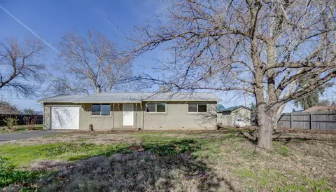 20882 Fig Tree Ln, Redding, CA 96002 photo 2