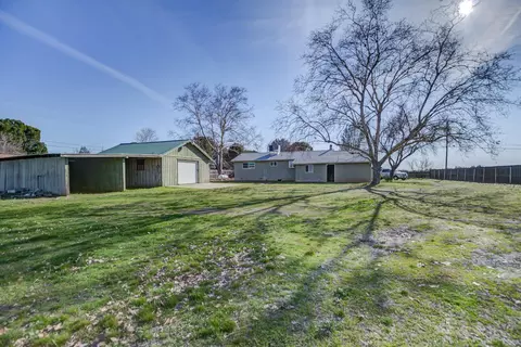 20882 Fig Tree Ln, Redding, CA 96002 photo 3