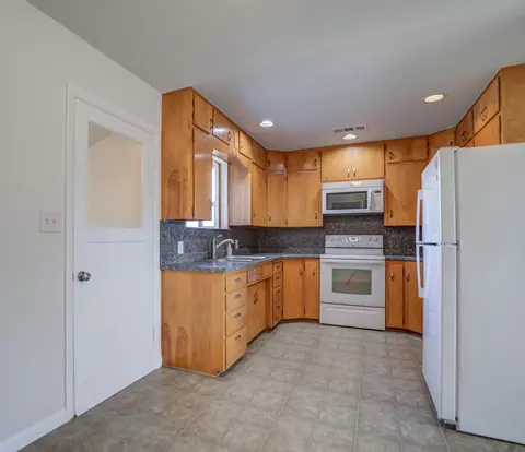 20882 Fig Tree Ln, Redding, CA 96002 photo 13