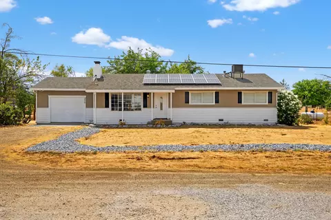 5210 Dino Dr, Anderson, CA 96007