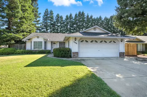 3298 Forest Homes Dr, Redding, CA 96003