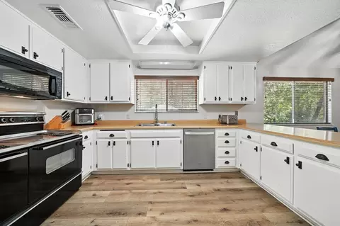 19759 Sweetwater Trl, Redding, CA 96003 photo 12