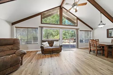 19759 Sweetwater Trl, Redding, CA 96003 photo 6
