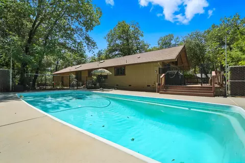 19759 Sweetwater Trl, Redding, CA 96003 photo 38