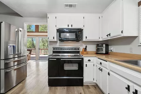19759 Sweetwater Trl, Redding, CA 96003 photo 10