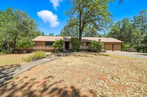 19759 Sweetwater Trl, Redding, CA 96003