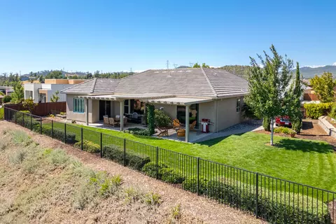 Exterior - 875 Wind Cove Dr, Redding, CA 96001 photo 12 of 15