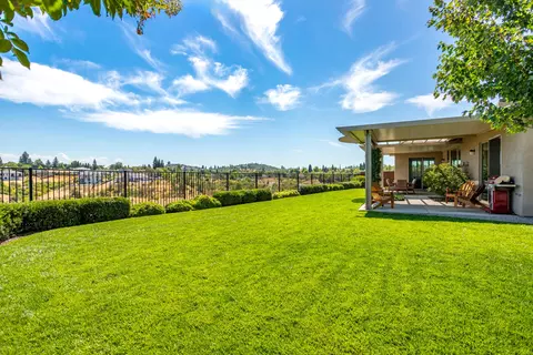 Exterior - 875 Wind Cove Dr, Redding, CA 96001 photo 11 of 15