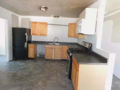 Kitchen - 30315 Day Rd, Mcarthur, CA 96056 photo 1 of 1