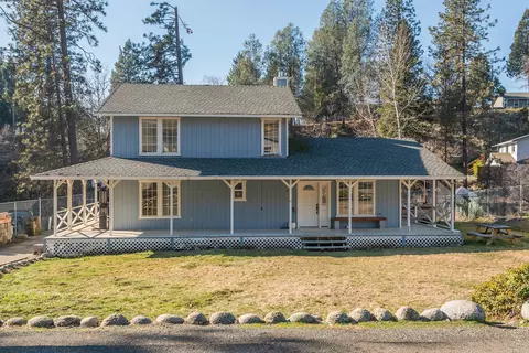 33 Kelso Ave, Weaverville, CA 96093