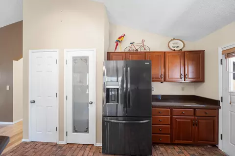 Kitchen - 2680 Oriole Dr, Red Bluff, CA 96080 photo 4 of 4